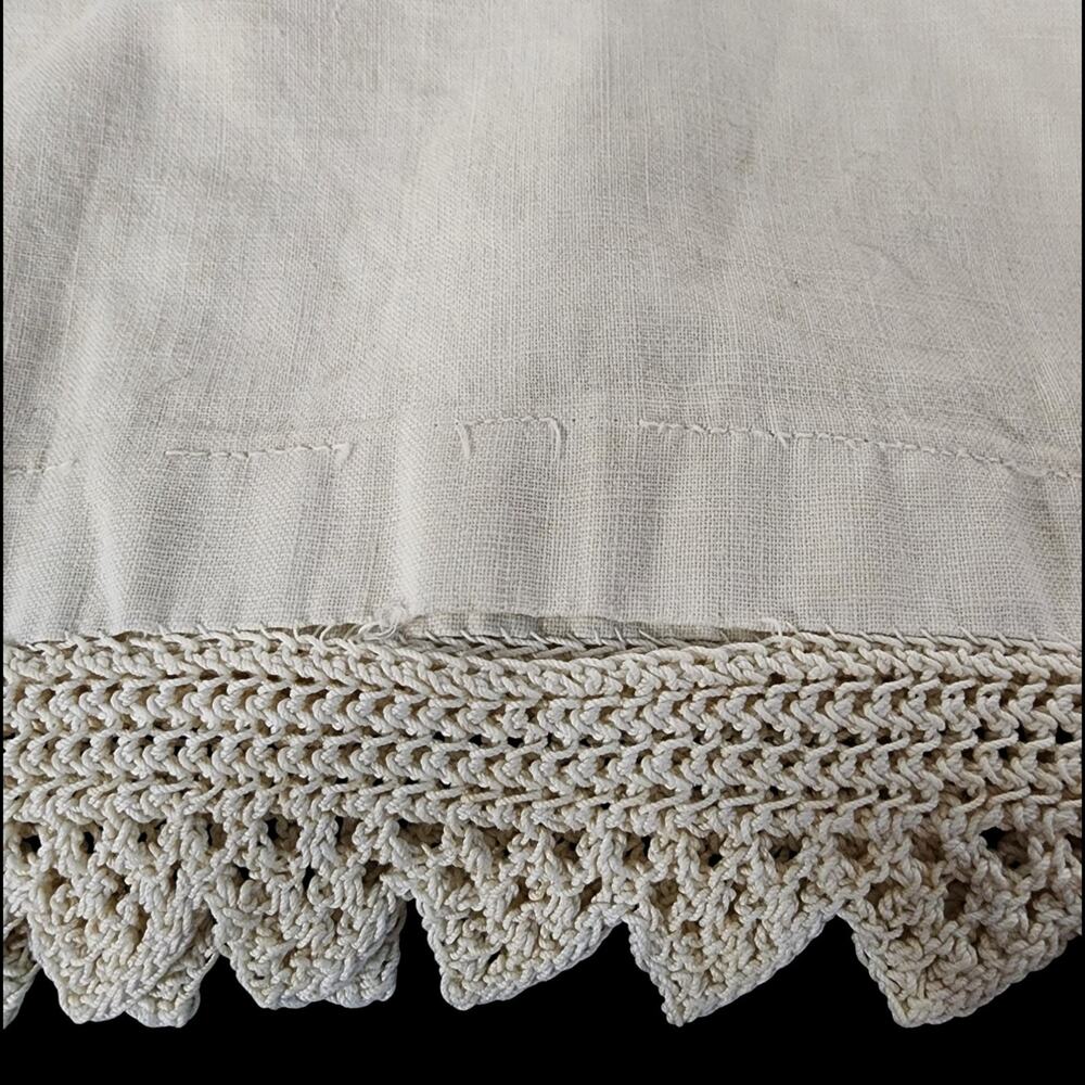 Vintage Ivory Pillowcase Crochet Lace Edge 32x20 Yellowed Stained Crafting Only - Picture 3 of 8